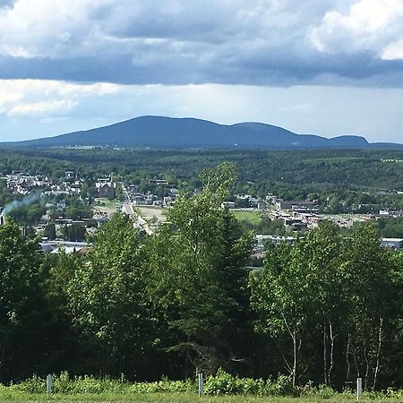 Les Soins De Vicky Hotel Lac-Megantic Luaran gambar